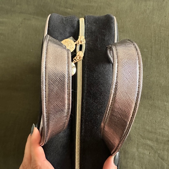 ⬇️ Stephanie Johnson Marais Noir Martha cosmetic case, Large - Picture 12 of 15